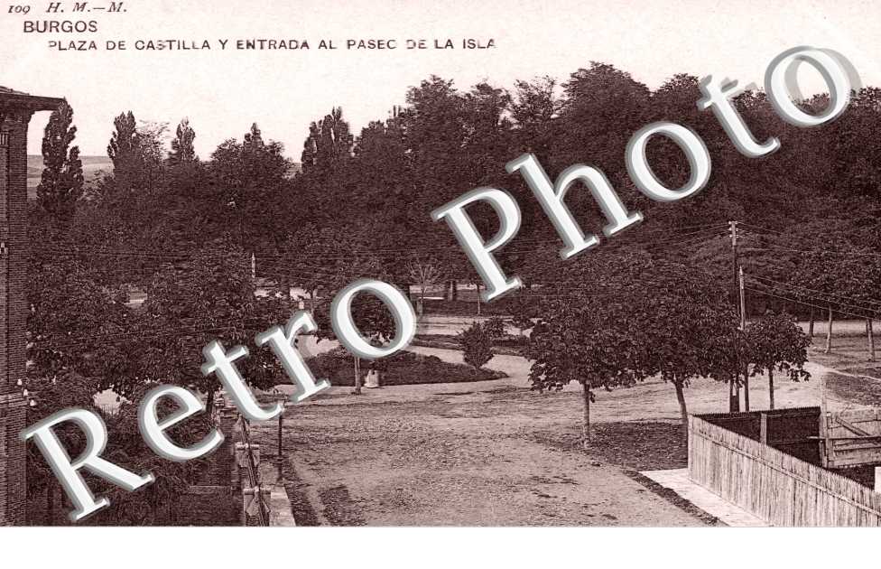Plaza de Castilla y entrada al Paseo de la isla
