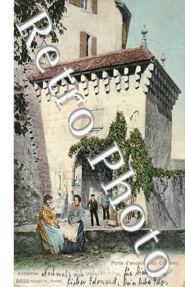 Porte d'enceinte du chateau