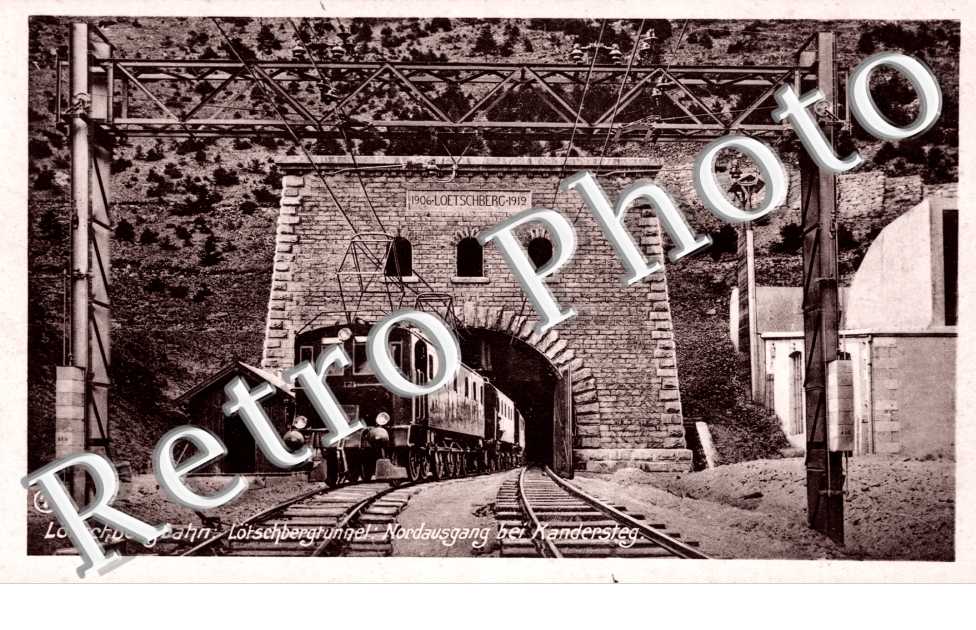 Lotschbergtunnel : Nordausgang bei Kandersteg. Tunnel du Lotschberg: sortie nord a Kandersteg
