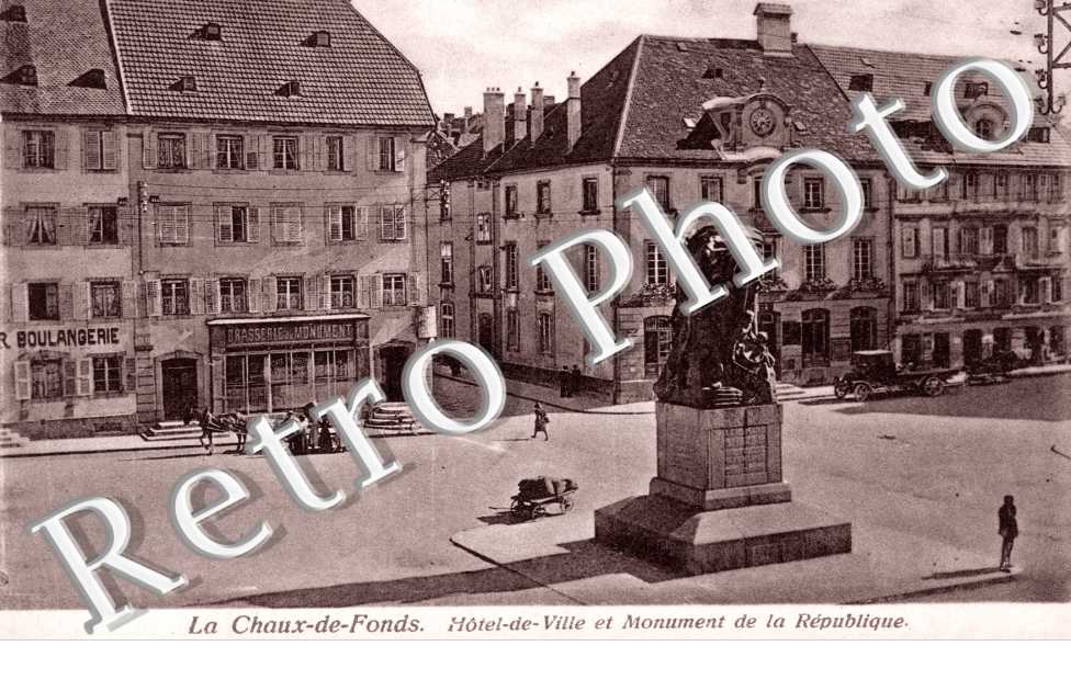 Hotel de Ville et Monument de la Republique