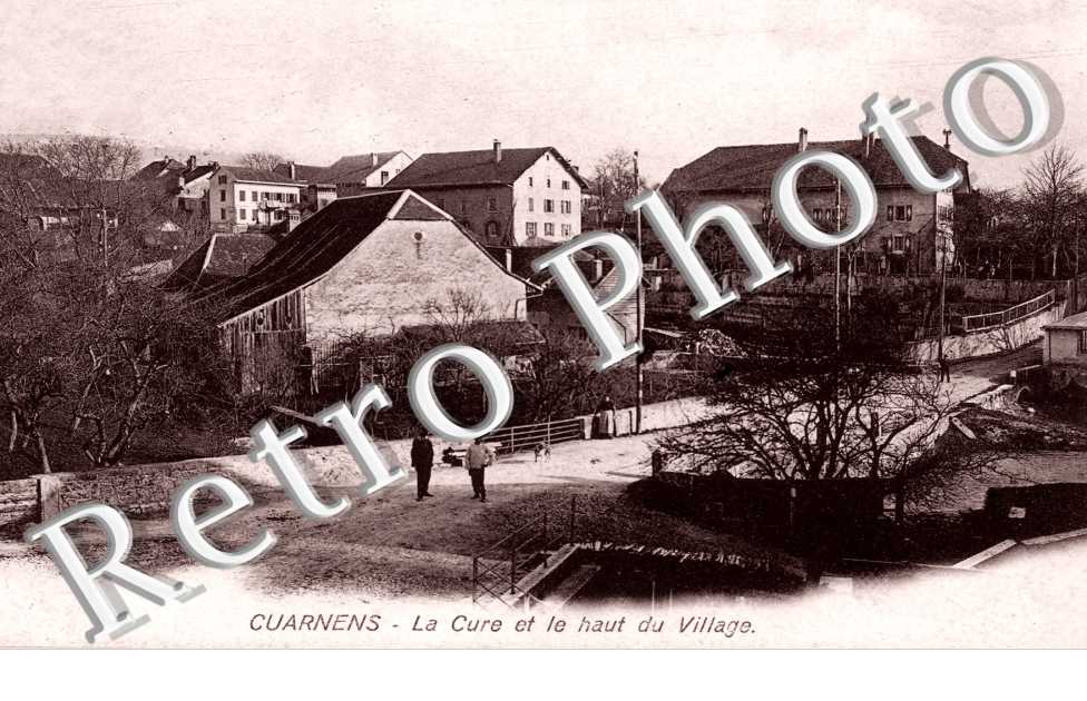 La cure et le haut du Village