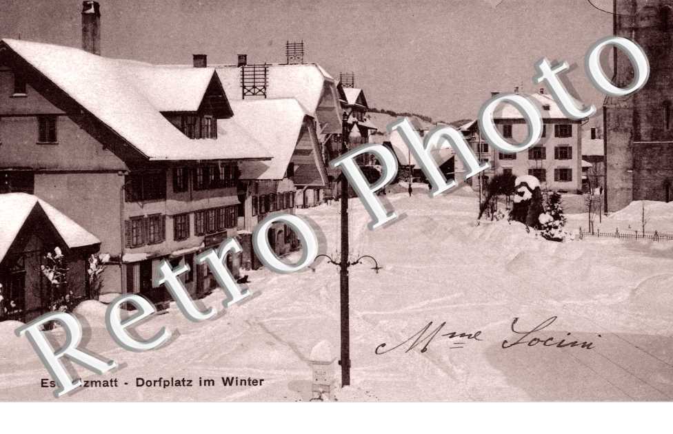 Dorfplatz im Winter