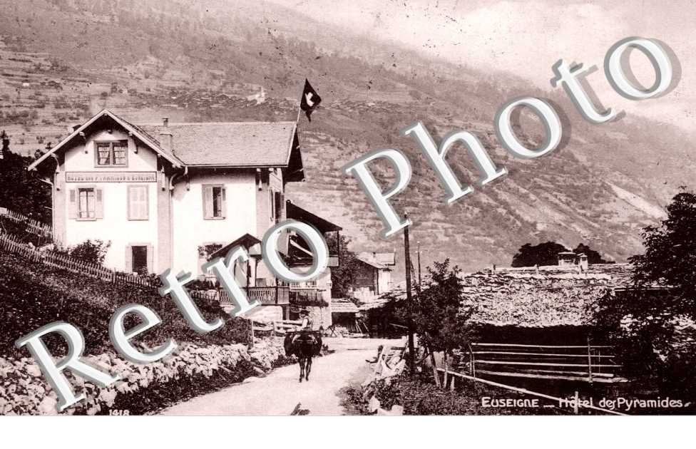 Hotel des Pyramides