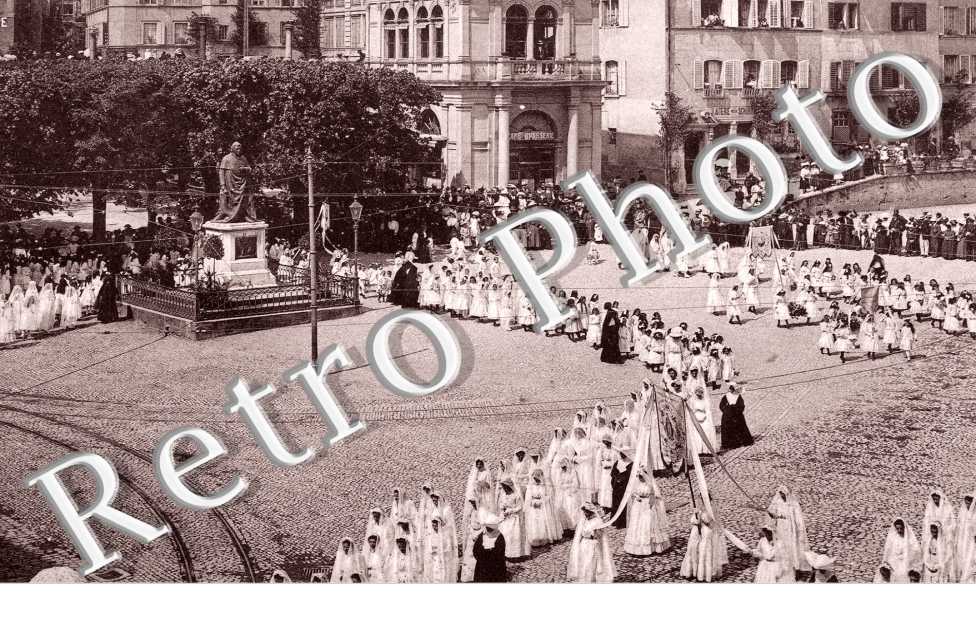 Une Procession réligieuse