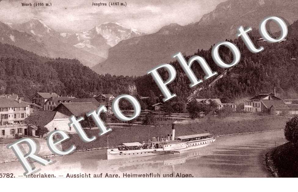 Aussicht auf Aare, Heimwehfluh und Alpen. Vue de l'Aar, Heimwehfluh et Alpes