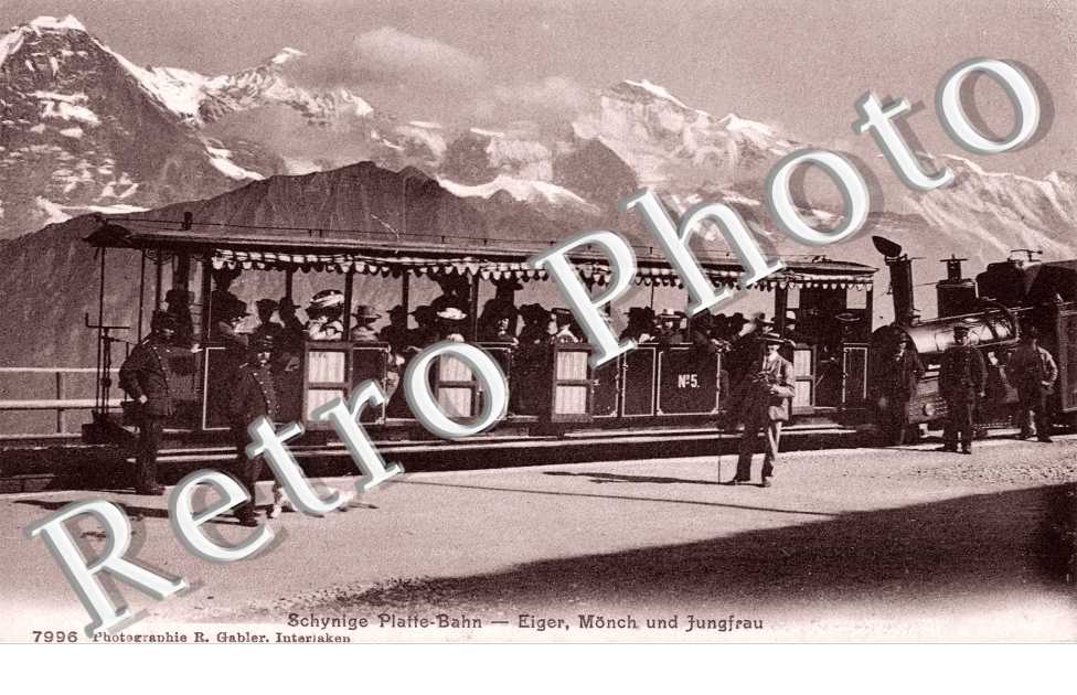 Eiger, Monch und Jungfrau  ( Un wagon et une Locomotive)
