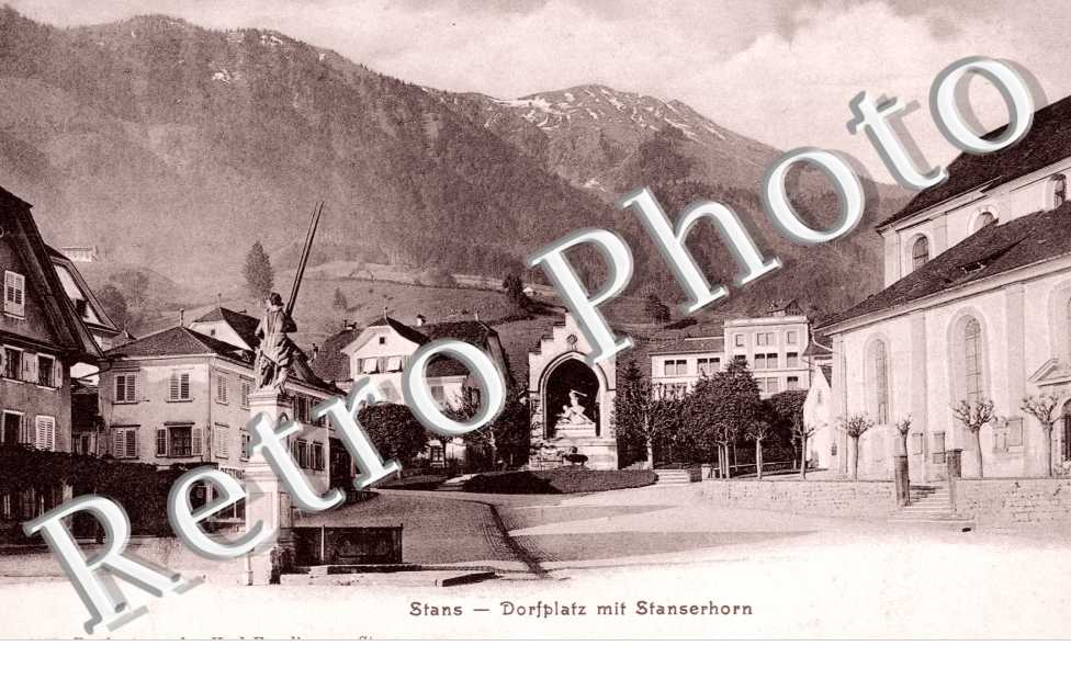 Dorfplatz mit Stanserhorn
