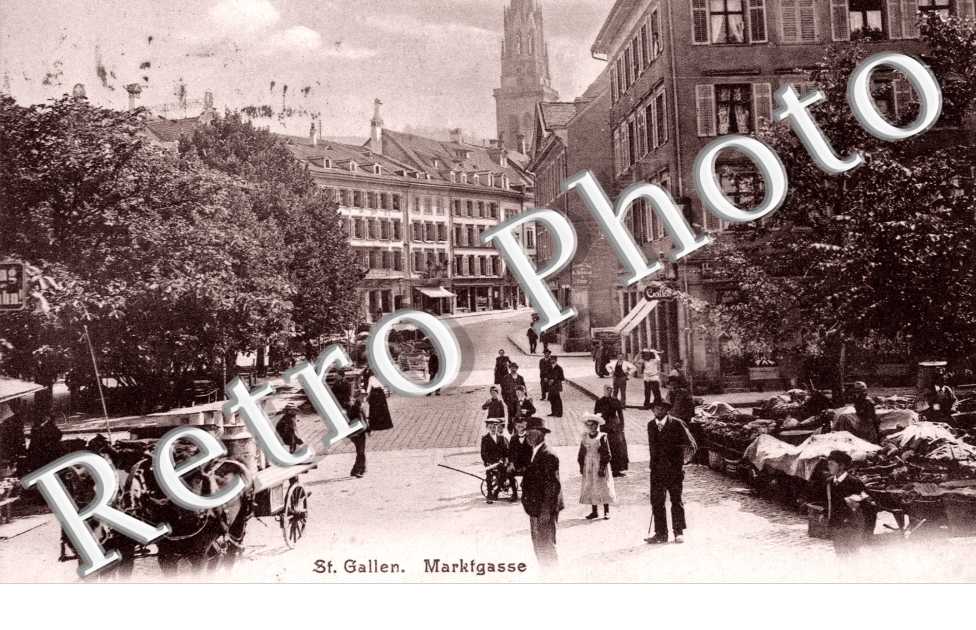 Marktgasse; marche et eglise