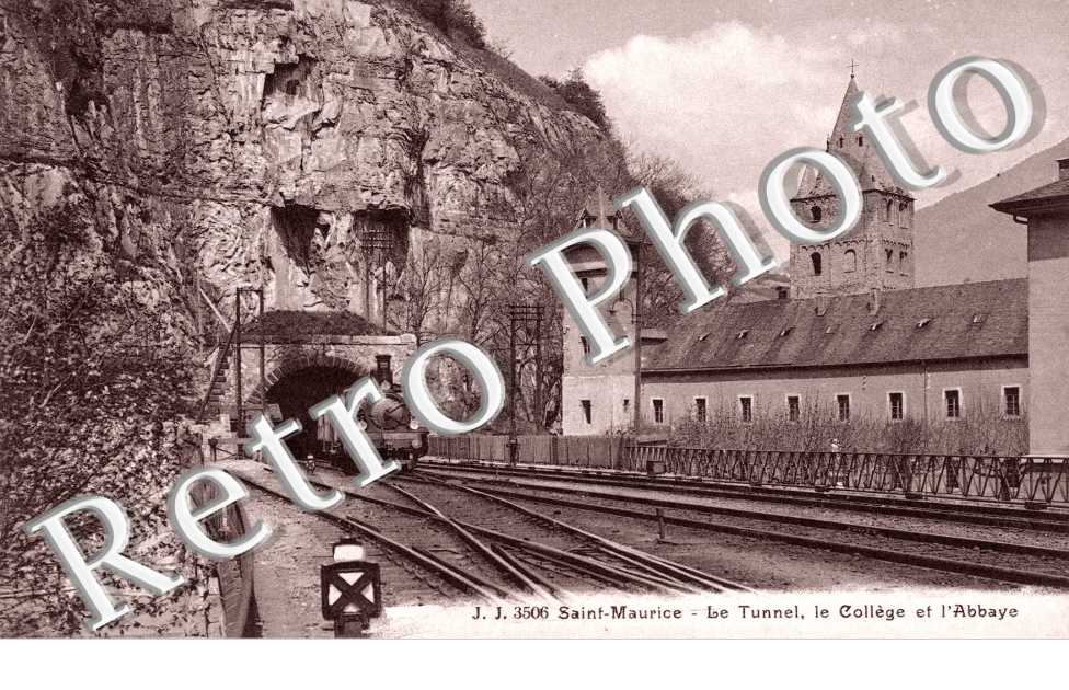 Le tunnel, le collège et l'Abbaye