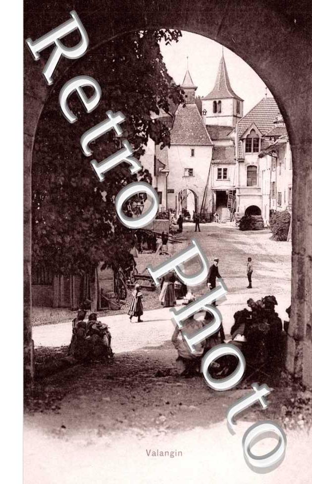 Vue Interieure et le Clocher de l'Eglise