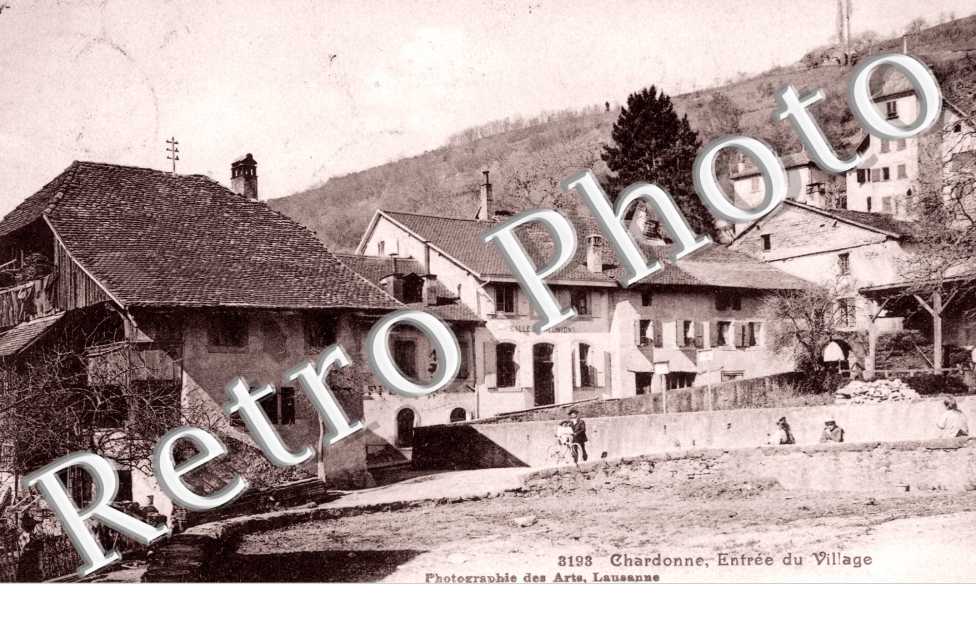 CHARDONNE Entree du village