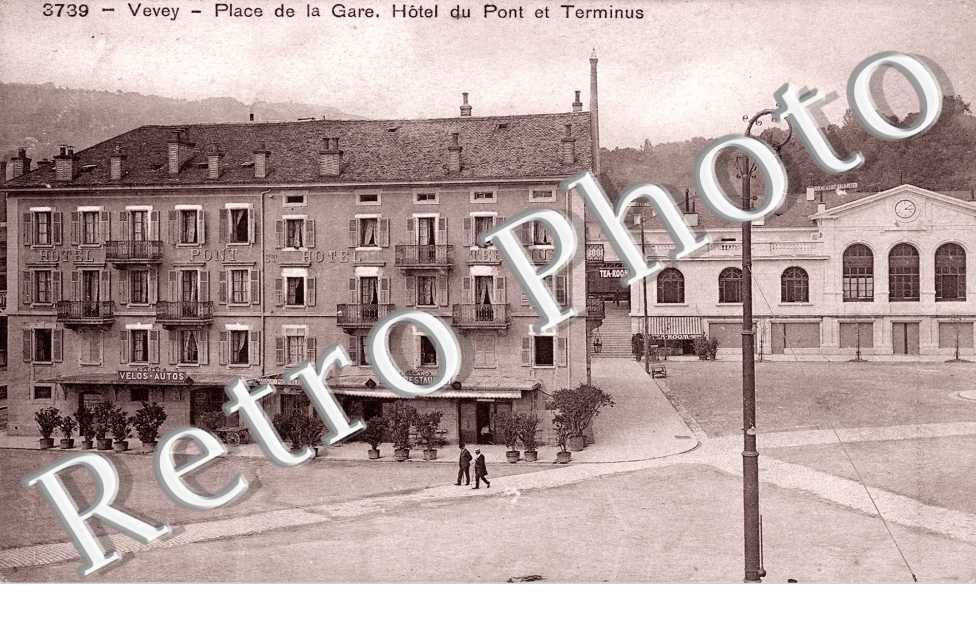Place de la Gare, Hotel du Pont et Terminus