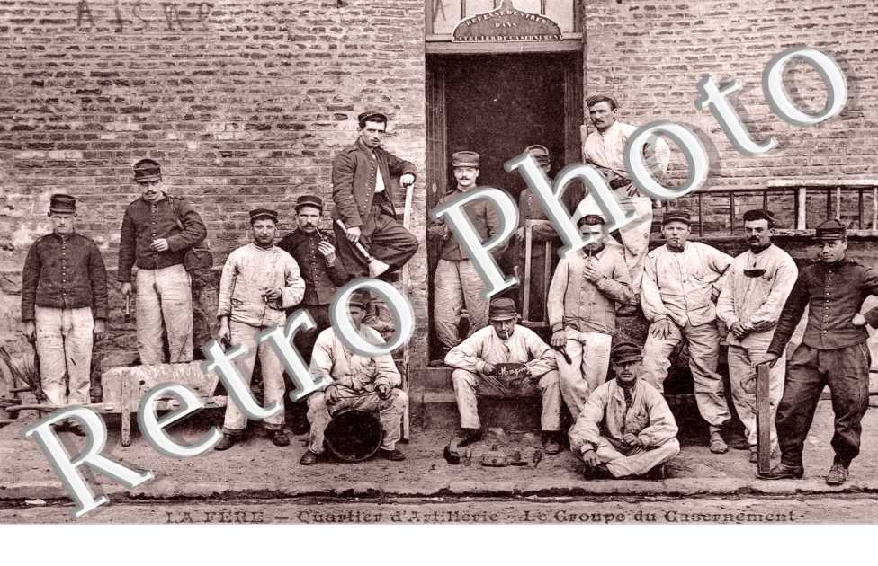 Quartier d'Artillerie Le groupe du casernement