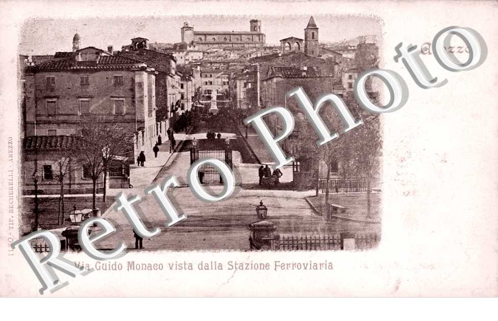via guido monaco vista dalla stazione ferroviaria