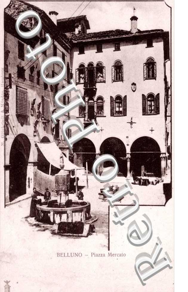 piazza Mercato
