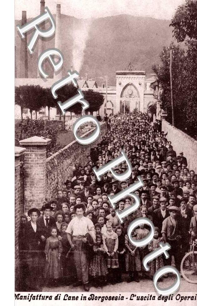 Maniffatura di Lane in Borgoseia, l'Uscita degli Operai
