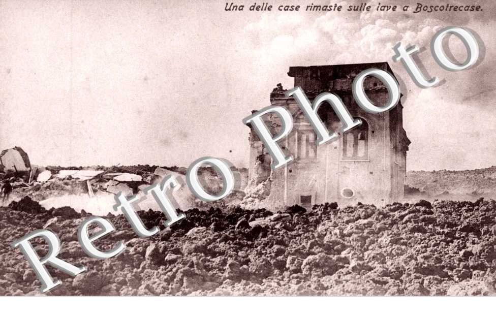 Una delle case rimaste sulle iave