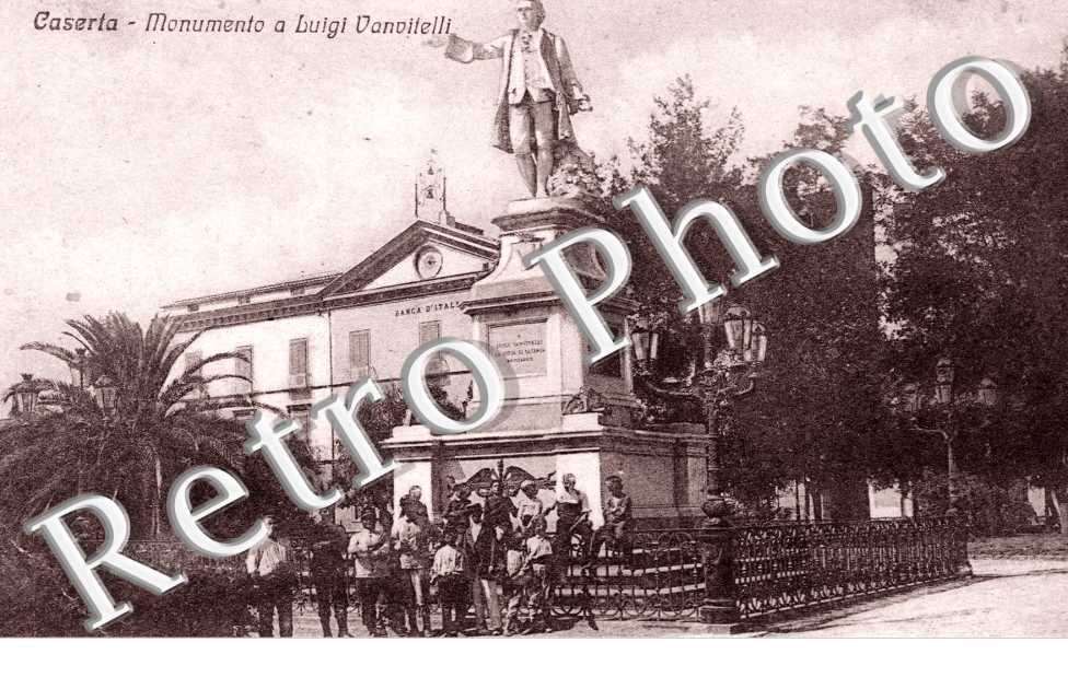 Monumento a Luigi Vanvitelli