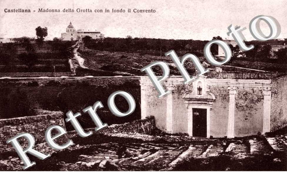 Madonna della Grotta con in fondo il Convento