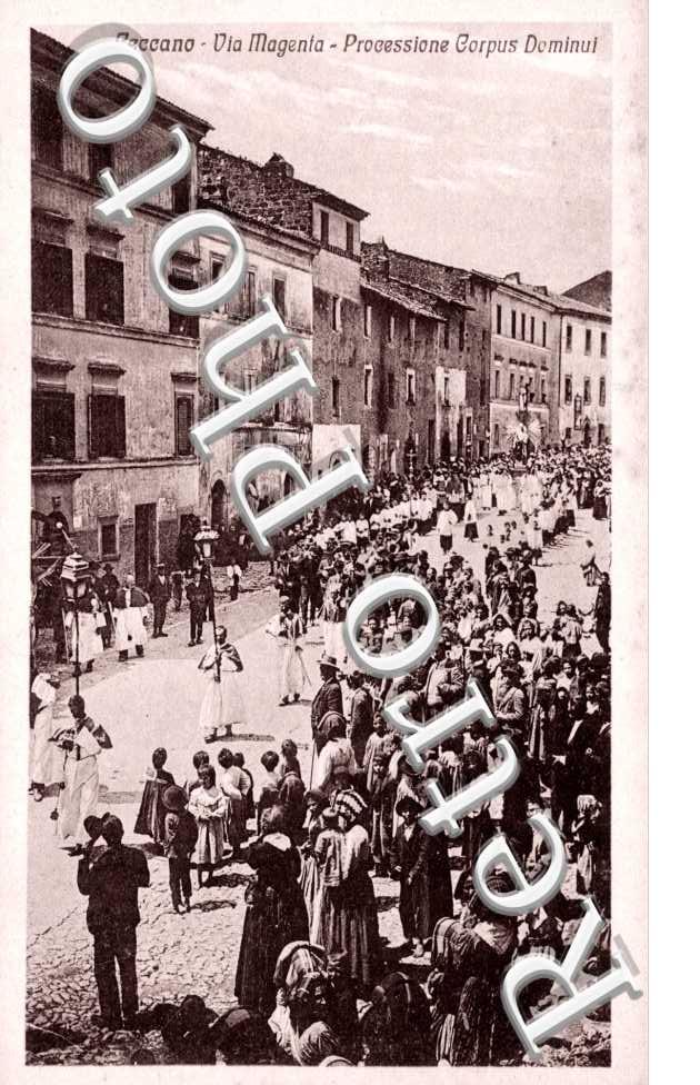 via magenta processione corpus dominui