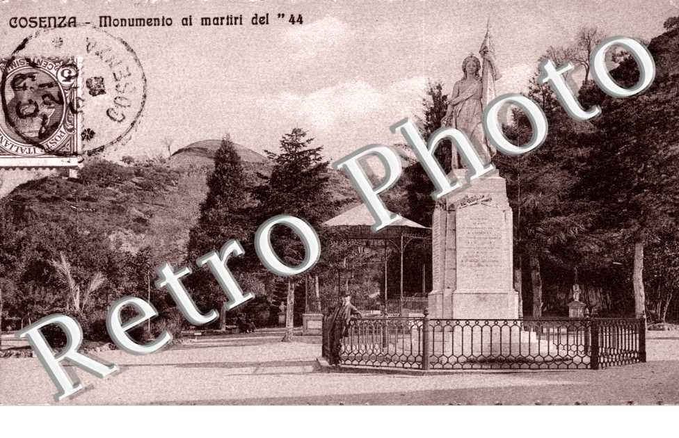 monumento ai martiri del 44