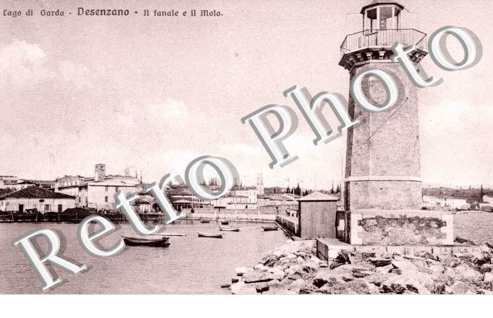 il fanale e il molo