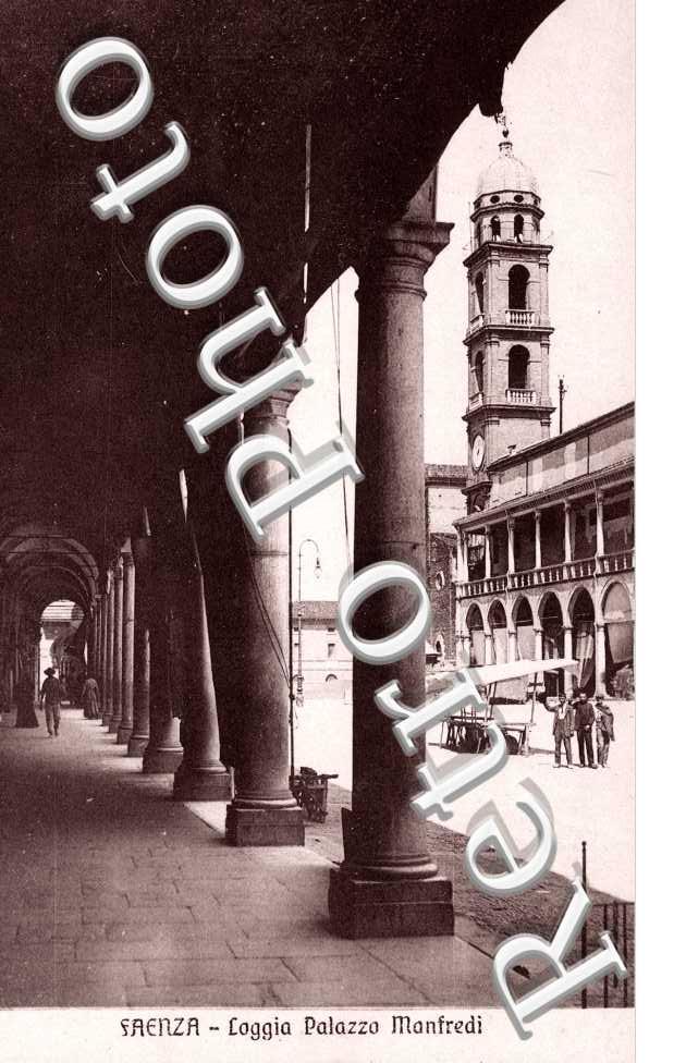 loggia palazzo Manfredi
