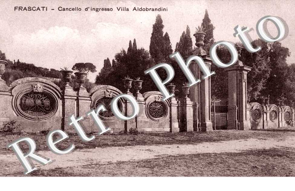 Cancello d'ingresso, Villa Aldobrandini