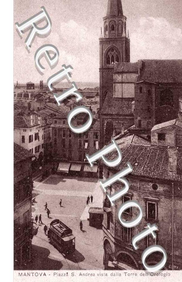 Piazza S. Andrea vista dalla Torre dell'Orologio