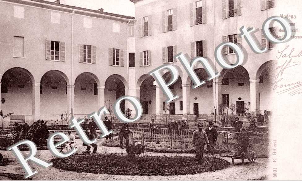 caserma Montecuccoli, giardino interno