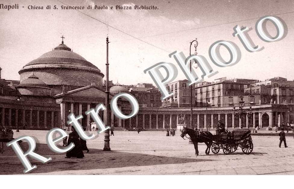 Chiesa di San Francesco di Paola e Piazza Plebiscito