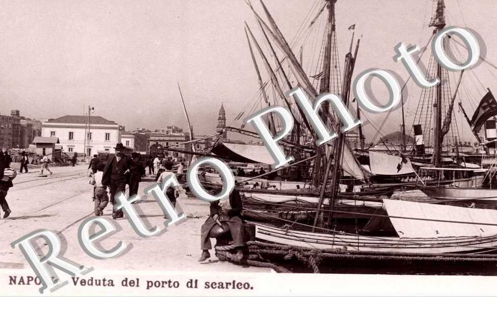 Veduta del porto di scarico