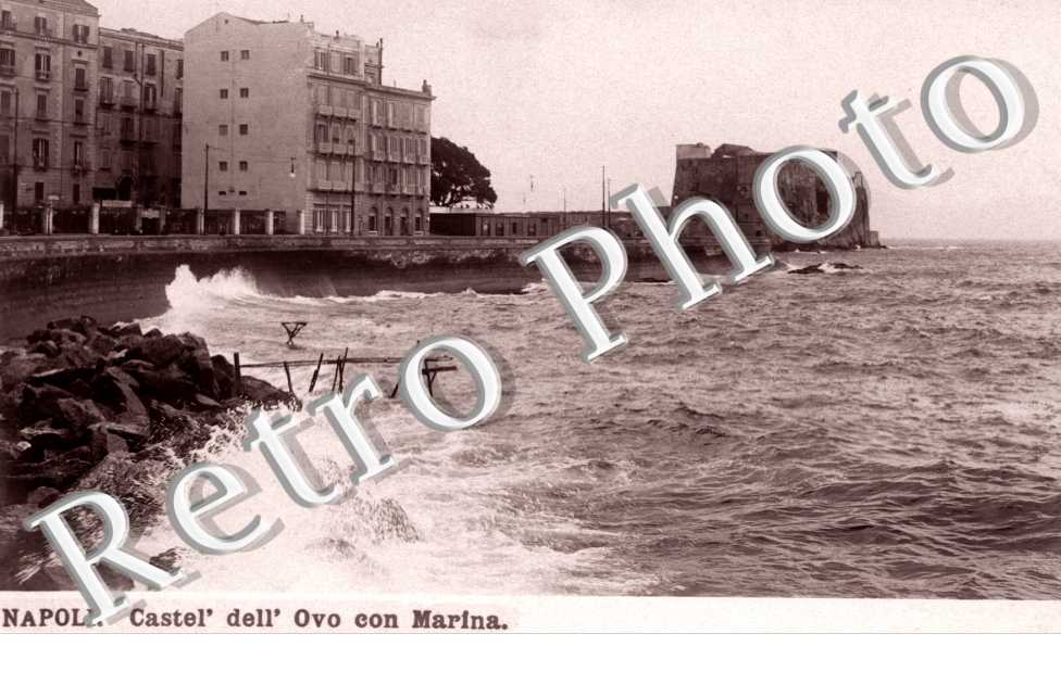 Via Partenope Castel' dell' ovo con Marina