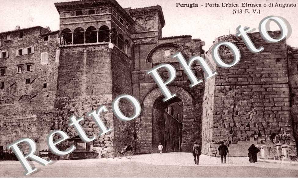 porta urbica etrusca o di Augusto