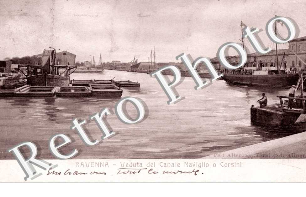 veduta del canale naviglio o corsini
