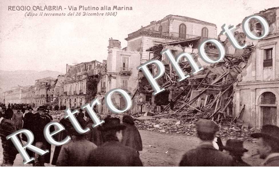 via Plutino alla Marina dopo il terremoto del 28 dicembre 1908