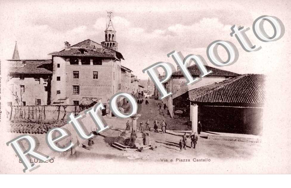 via e piazza castello