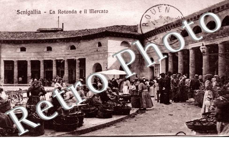 la rotonda e il mercato