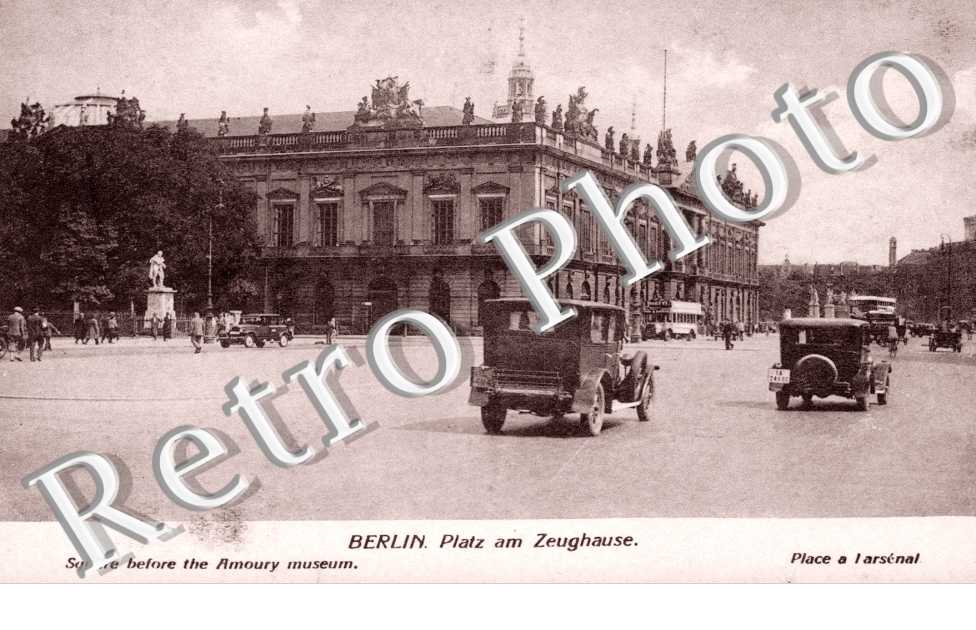 Platz am Zeughause
