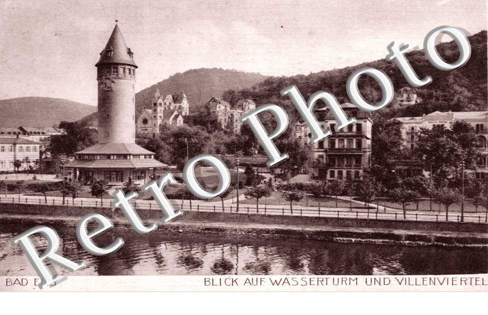 Blick auf Wasserturm und Villenviertel