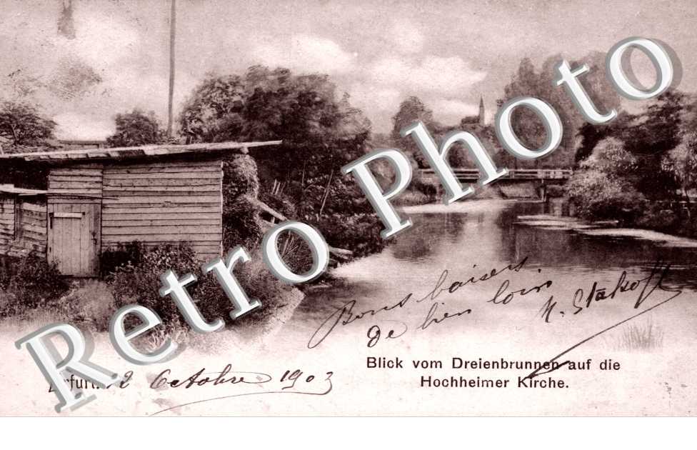 Blick vom Dreienbrunnen auf die Hochheimer Kirche