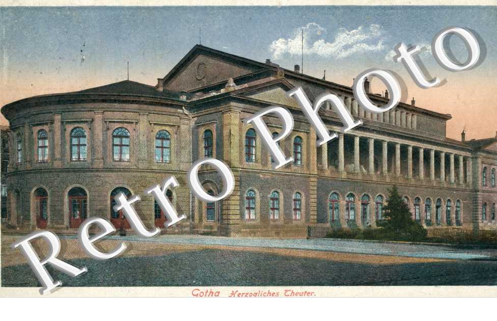 Herzogliches theater