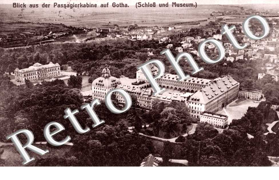 Blick aus der Passagierkabine auf Gotha, Schloss und Museum