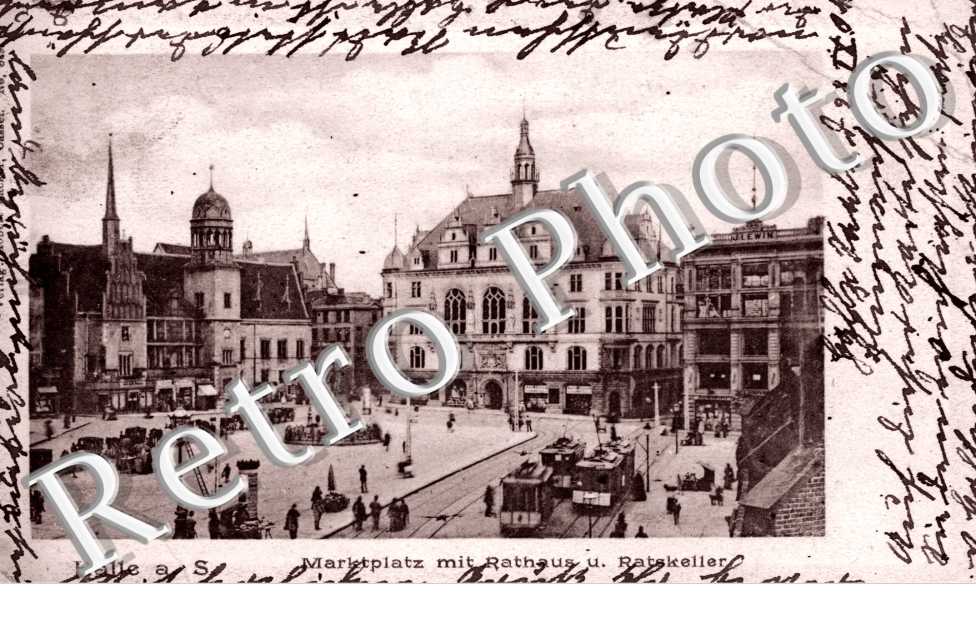 Marktplatz mit Rathaus und Ratskeller