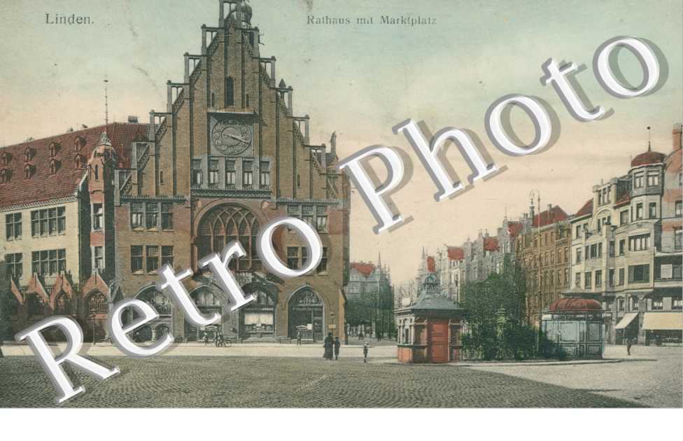 LINDEN  -  Rathaus mit Marktplatz