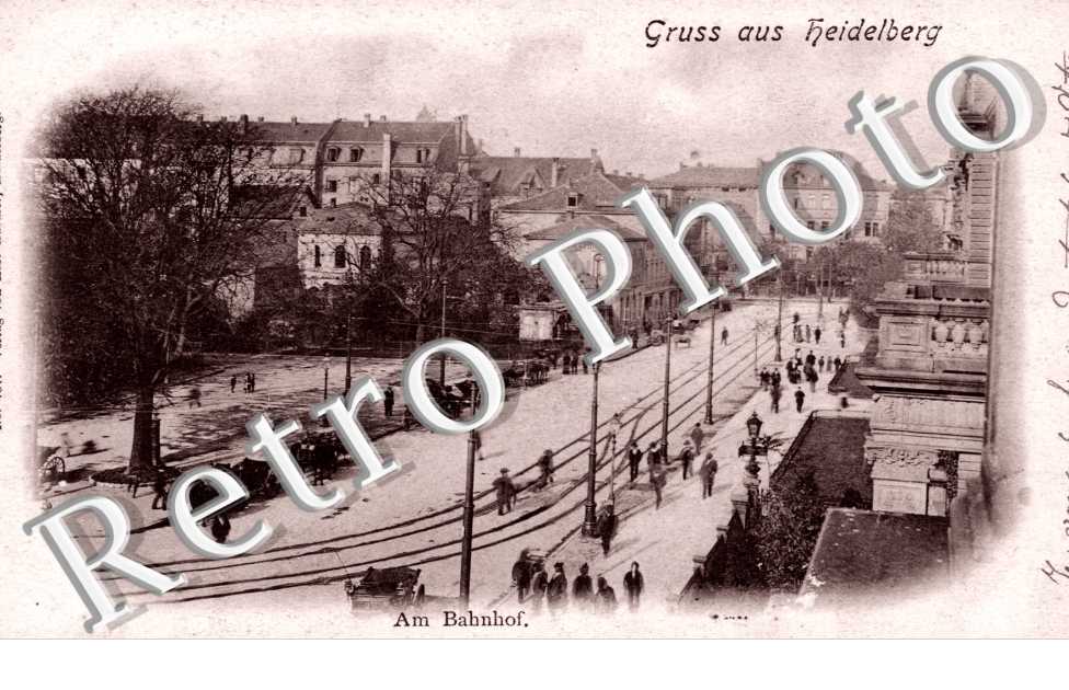 Am Bahnhof