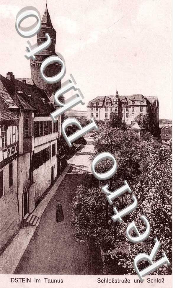 schlosstrasse und schloss