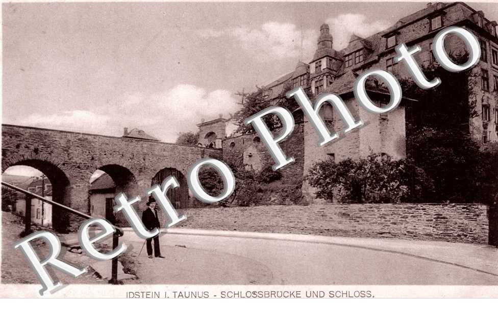 schlossbrucke und schloss