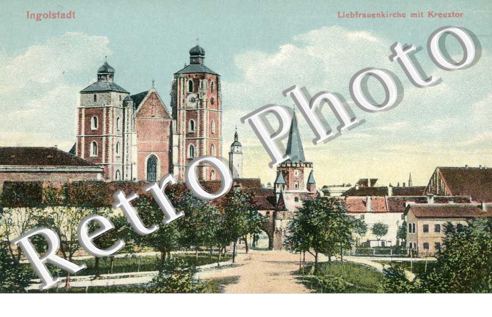 liebfrauenkirche mit kreuztor