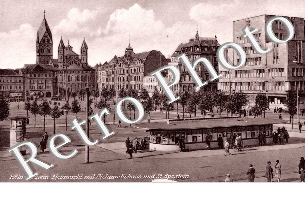 Koln am Rhein, Neumarkt mit Richmodishaus und Saint Aposteln
